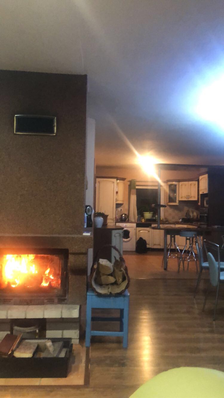 krb, kuchyňa v obývačke